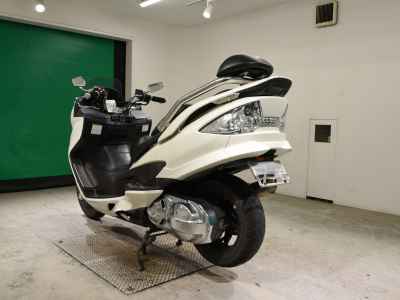 Suzuki Skywave 250M