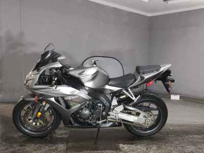 Honda CBR1000RR 2006