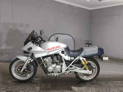 Suzuki GSX250S Katana