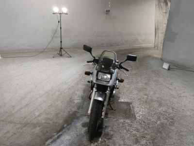 Suzuki GSX250S Katana