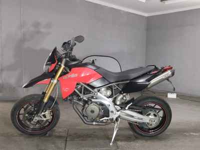 Aprilia Dorsoduro 750 2010