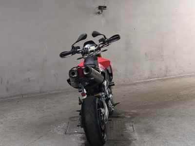 Aprilia Dorsoduro 750 2010