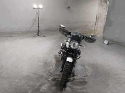 Moto Guzzi V7 Stone 2013