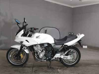 Honda CB400 Super Boldor 2009