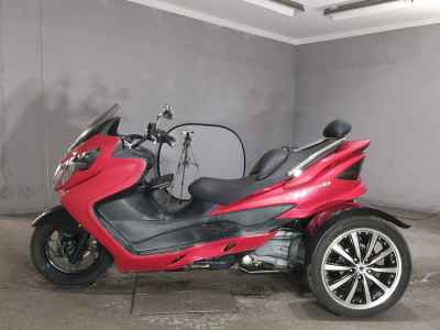 Suzuki Skywave 250S Trike