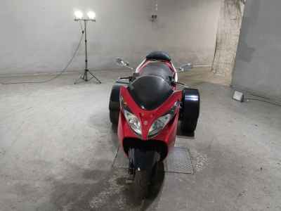 Suzuki Skywave 250S Trike