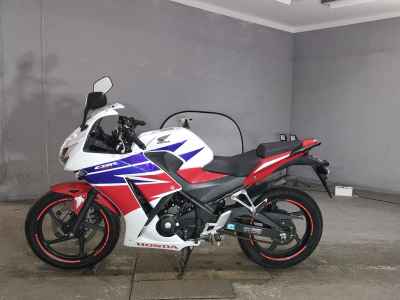 Honda CBR250R 2015