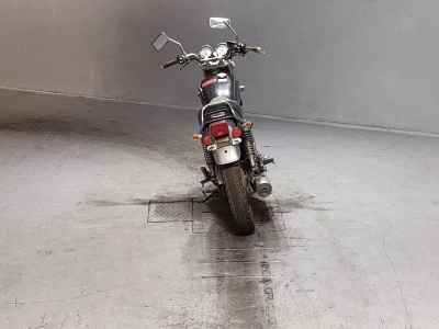 Yamaha SR400