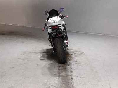 Honda CBR650R