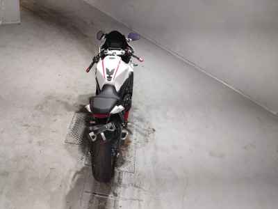 Honda CBR650R
