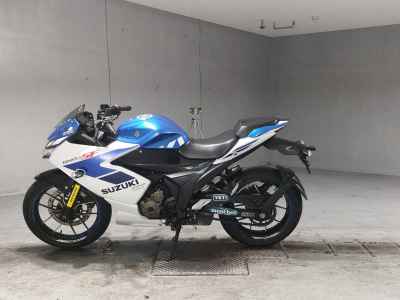 Suzuki Gixxer 250SF