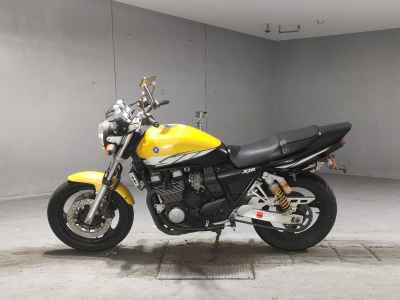 Yamaha XJR400 2005