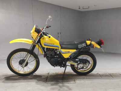 Suzuki DR250S