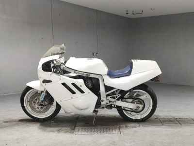 Suzuki GSX-R750
