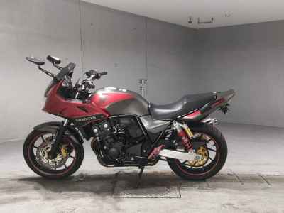 Honda CB400 Super Boldor 2017