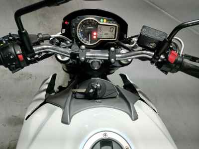 Suzuki GSR750 2013