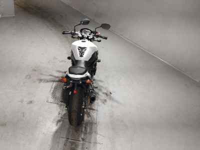 Suzuki GSR750 2013