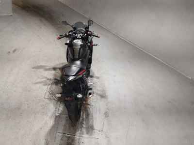 Yamaha YZF-R25