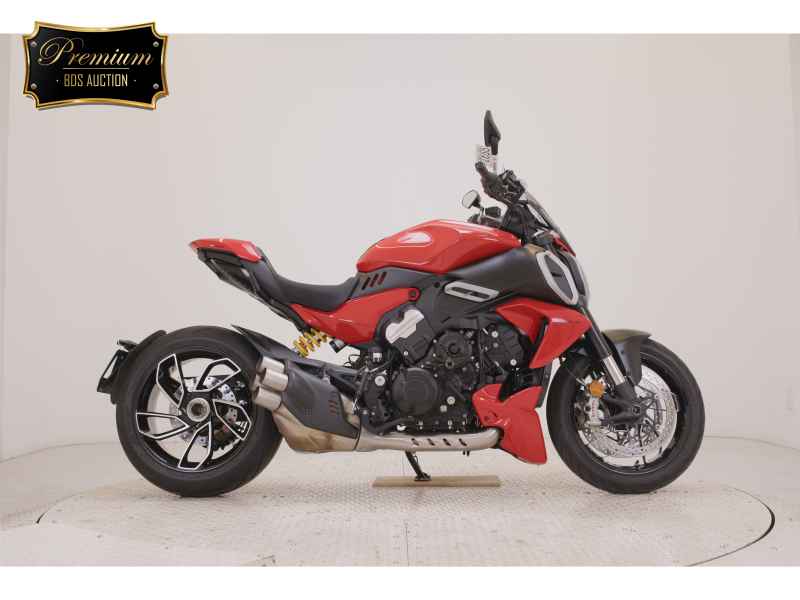 Ducati Diavel V4 2023