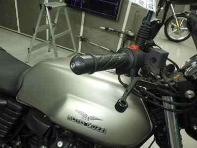Moto Guzzi V7 Stone 2017
