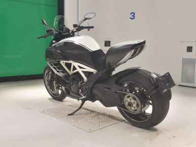 Ducati Diavel 2012