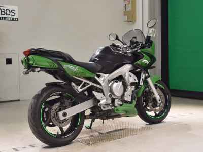 Yamaha FZ6 Fazer 2005