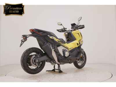 Honda X-Adv 750 2025