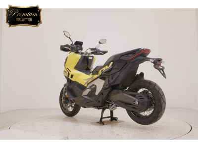 Honda X-Adv 750 2025