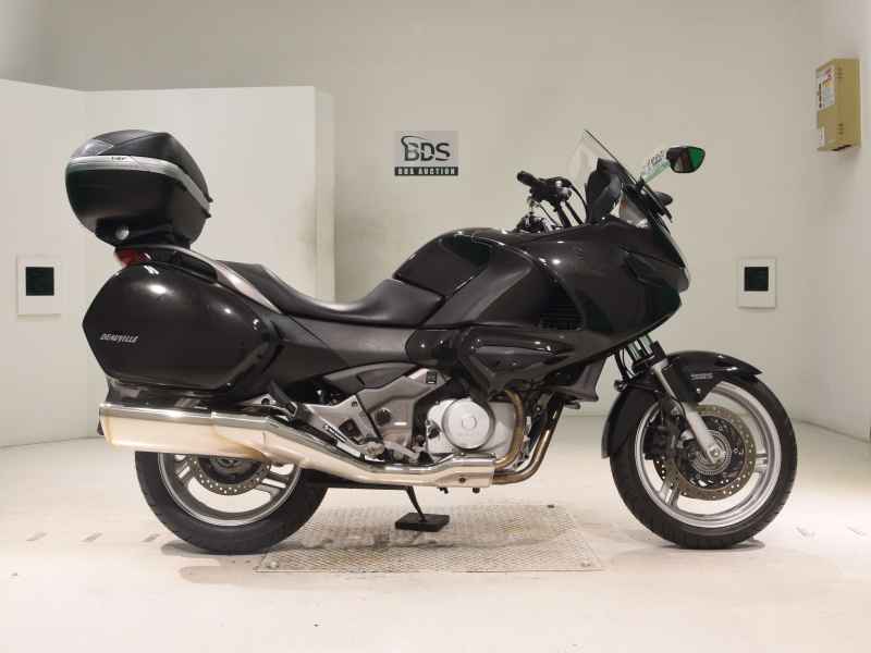 Honda NT700V Deauville 2009