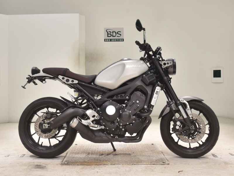 Yamaha XSR900 2021