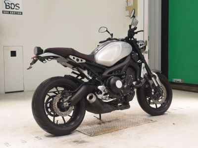 Yamaha XSR900 2021