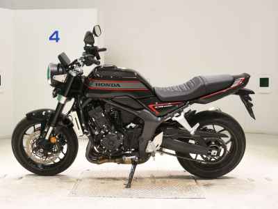 Honda CB1000F 2025