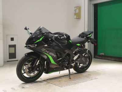 Kawasaki Ninja ZX-6R 2024