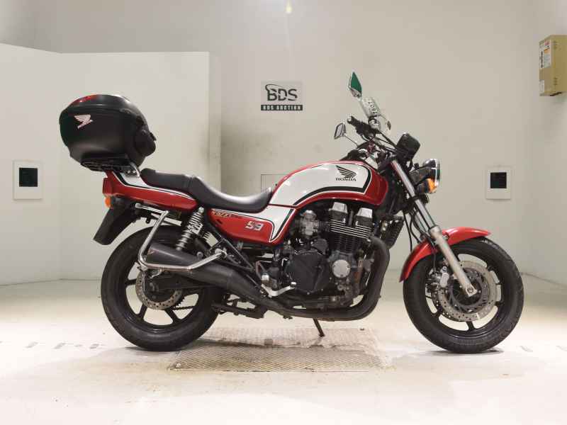Honda CB750SF 2018