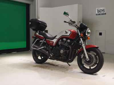 Honda CB750SF 2018