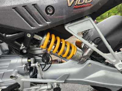 Moto Guzzi V100 Mandello 2025