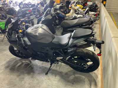 Kawasaki Ninja ZX-4R SE 2025