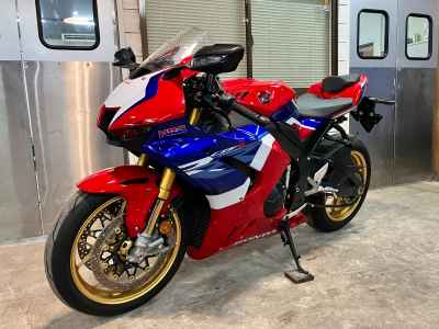 Honda CBR1000RR-R FB SP 2023
