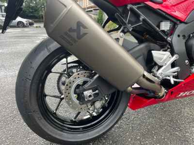 Honda CBR1000RR-R FB SP 2024