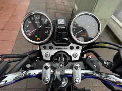 Honda CB400SF 2022