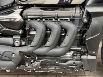 Triumph Rocket 3 R E-EVUL 2025