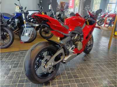 Ducati Panigale V4S 2026