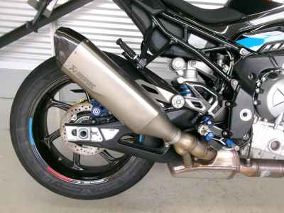 BMW M1000R 2024