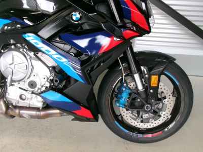 BMW M1000R 2024