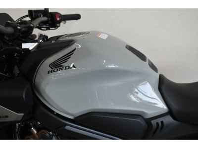 Honda CB650R E-Clutch 2024