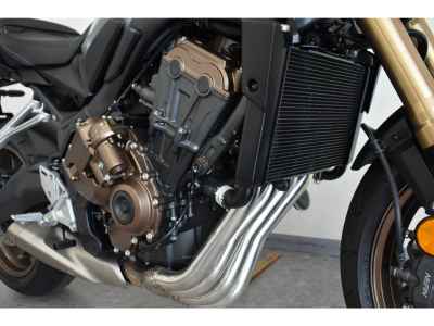 Honda CB650R E-Clutch 2024