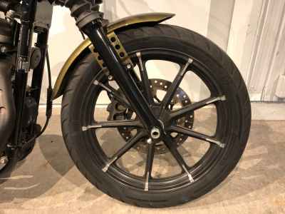 Harley-Davidson Sportster Iron XL883N 2016