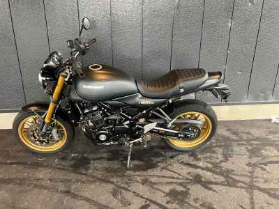 Kawasaki Z900RS 2025