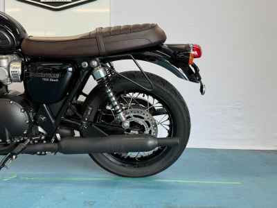 Triumph Bonneville T120B 2021