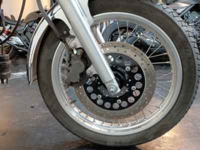 Yamaha SR400 2021